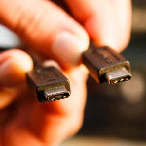 正反都能插的USB 3.1 Type-C将颠覆的仅仅是数据接口吗？